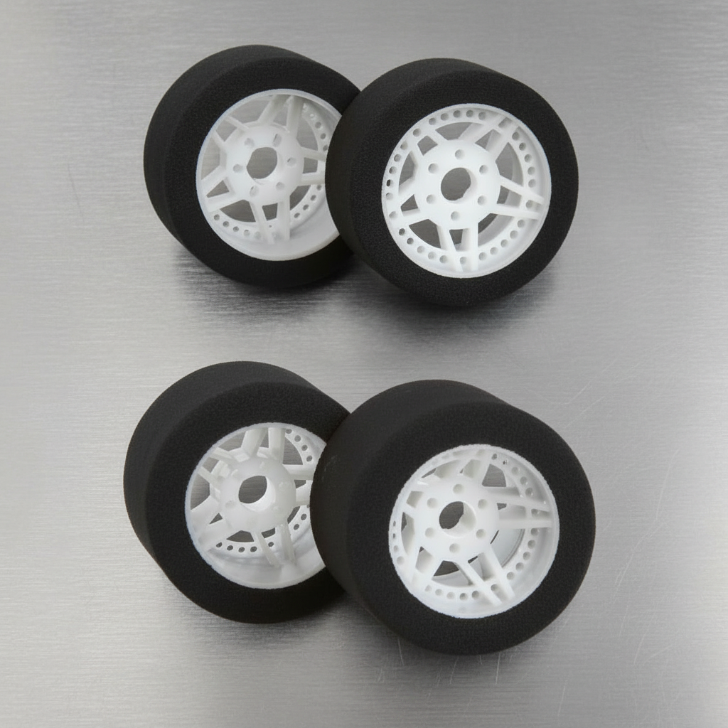Matrix Light Five 1/8 Tires Set (4) 32F/35R