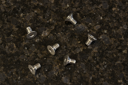 Titanium Countersunk 3x5 (6)