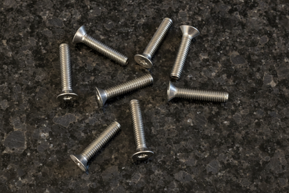 Titanium Countersunk 3x15 (6)