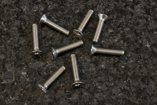 Titanium Countersunk 3x15 (6)