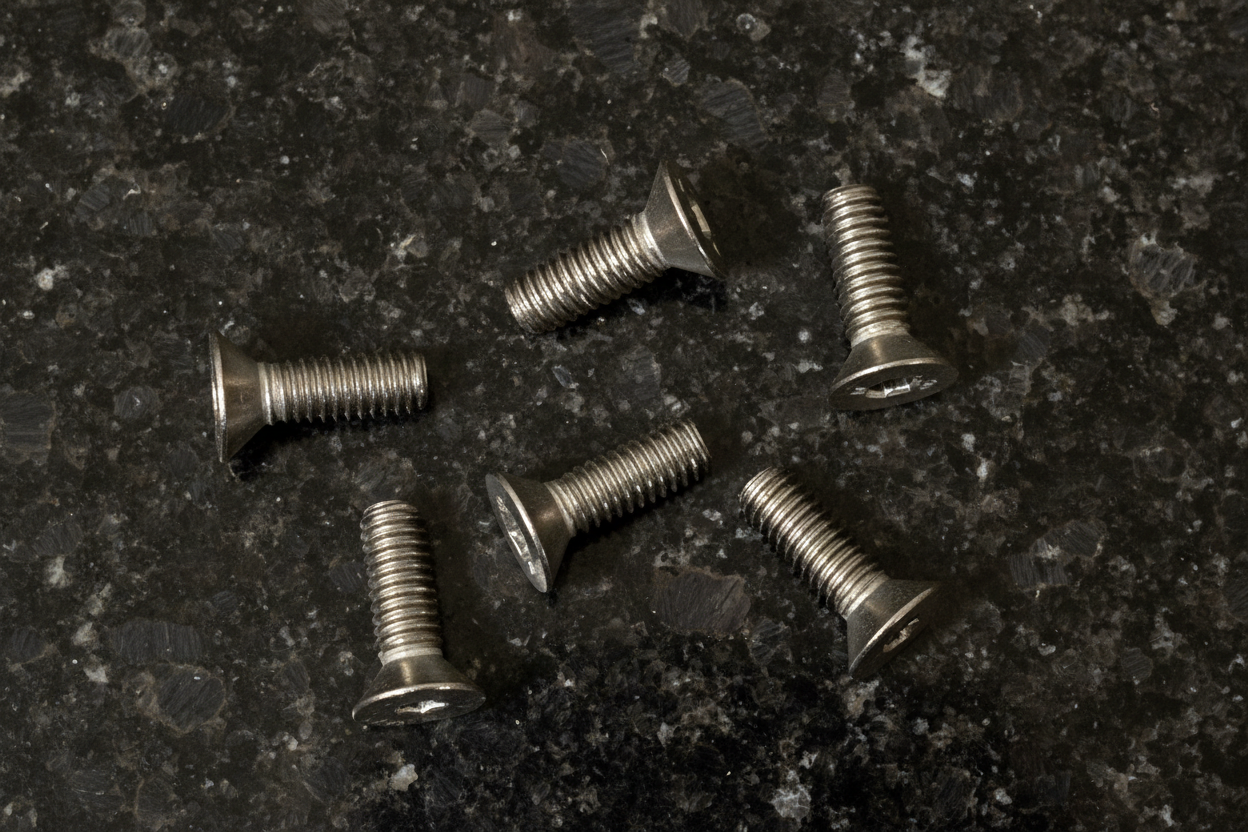 Titanium Countersunk 4x12 (6)