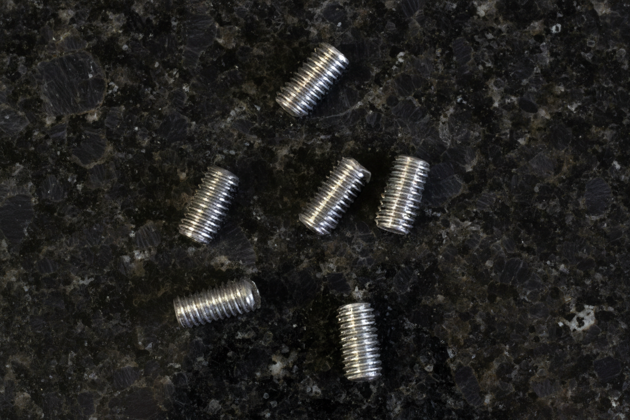 Titanium Grub Screws 3x6 (6)