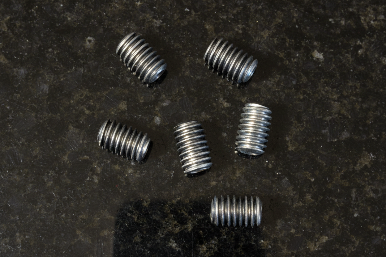 Titanium Grub Screws 4x6 (6)