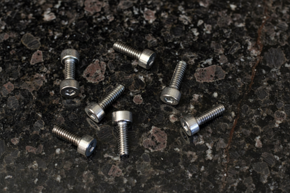 Titanium Caphead Screws 2x6 (6)
